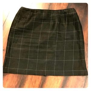 Black and White Checked Skirt Size 16
